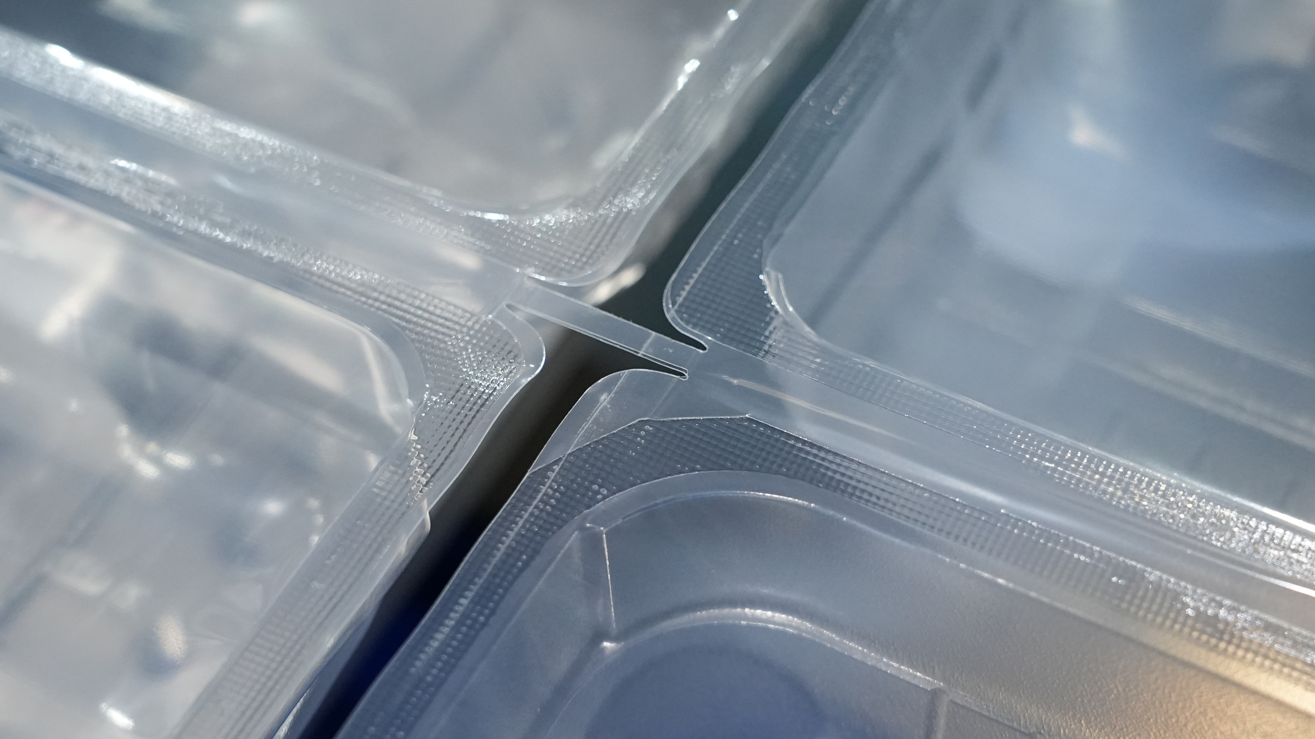 Rigid film MAP thermoforming vacuum packaging machine